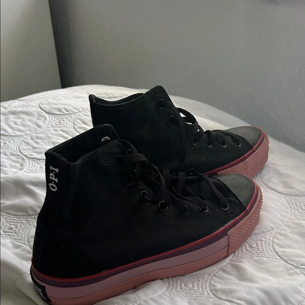 Converse All Star Black and Red High Tops - Picture 2 of 4